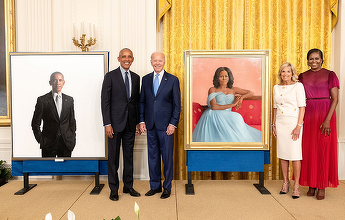 Michelle şi Barack Obama se întorc la Casa Albă şi îşi dezvelesc portretele oficiale