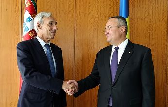 Premierul Ciucă, întrevedere cu ministrul afacerilor externe al Republicii Portugheze, João Gomes Cravinho / Şeful Executivului a luat notă cu apreciere de sprijinul activ oferit de Portugalia pentru obiectivul aderării României la spaţiul Schengen